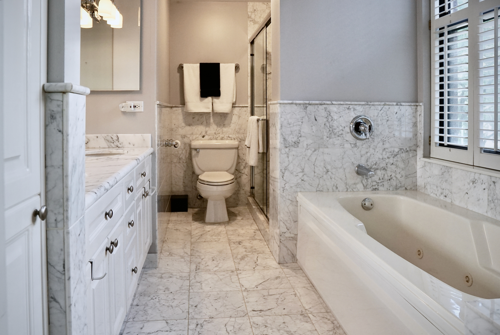 55 West Delaware Place Chicago IL 60610