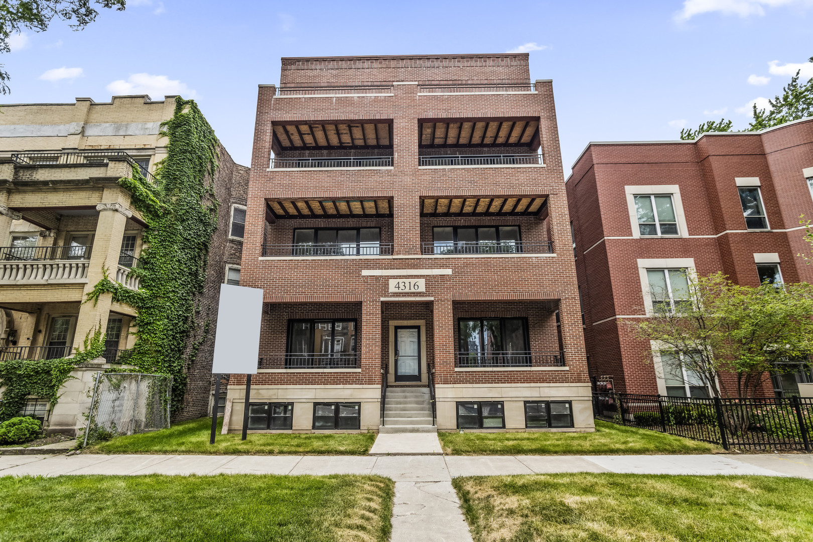 4316 South Michigan Avenue Chicago IL 60653