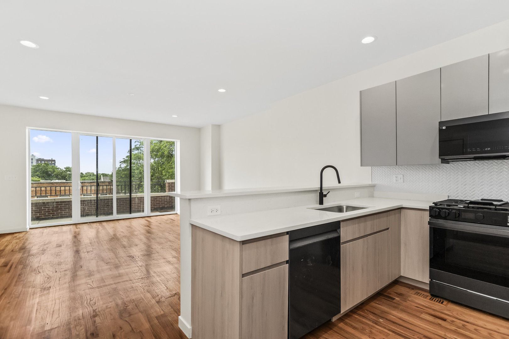 4316 South Michigan Avenue Chicago IL 60653