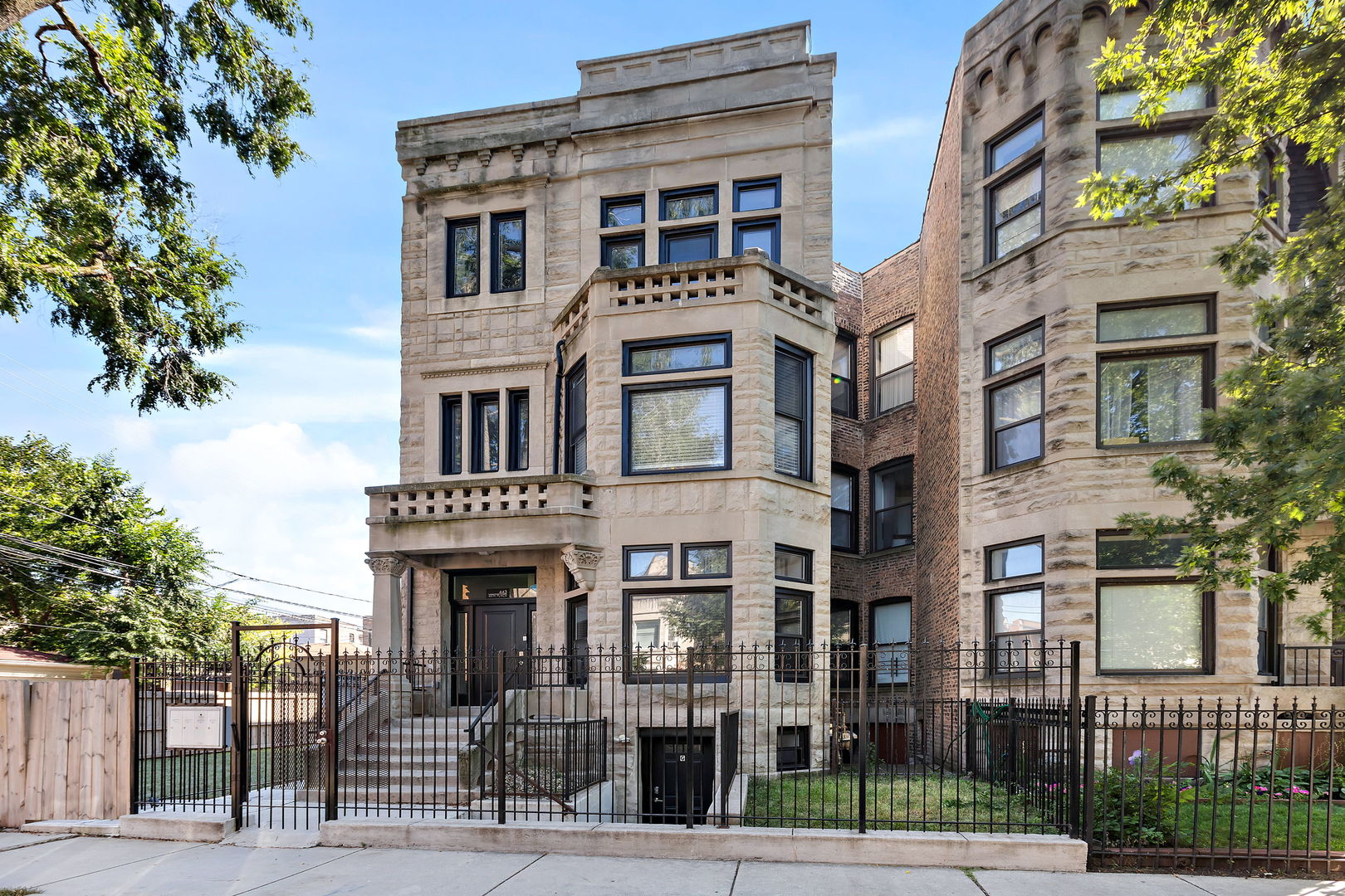 443 East 45th Place Chicago IL 60653