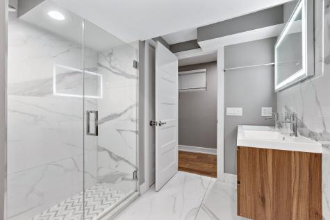443 East 45th Place Chicago IL 60653