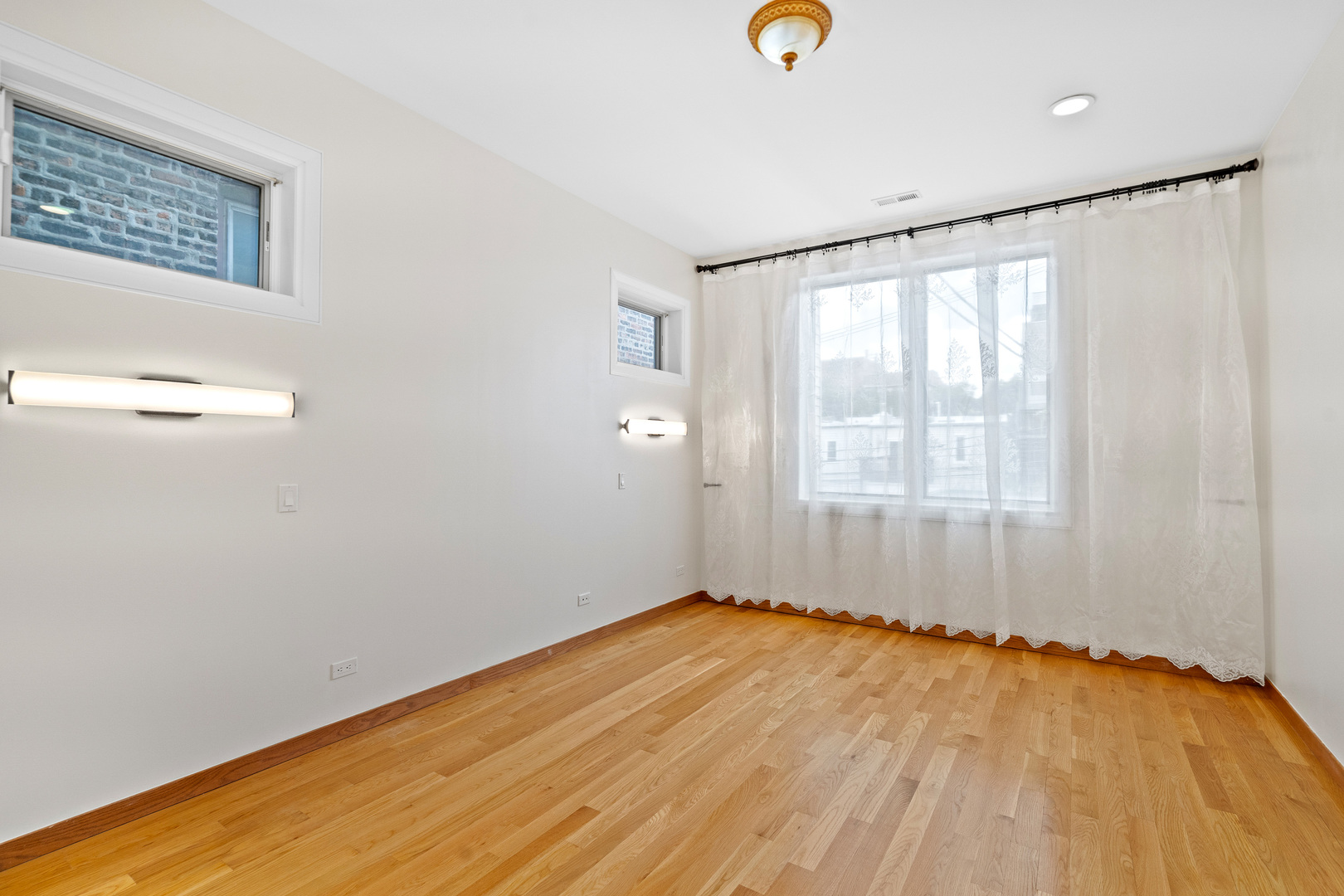 2424 West Chicago Avenue Chicago IL 60622