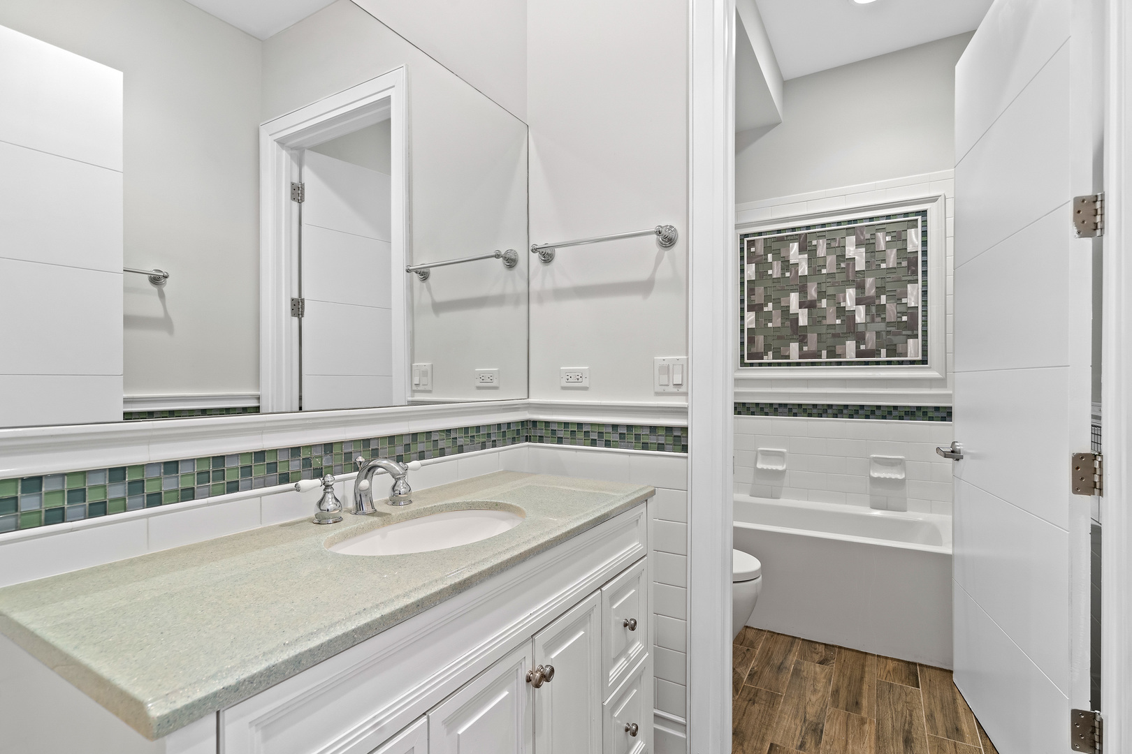 2424 West Chicago Avenue Chicago IL 60622