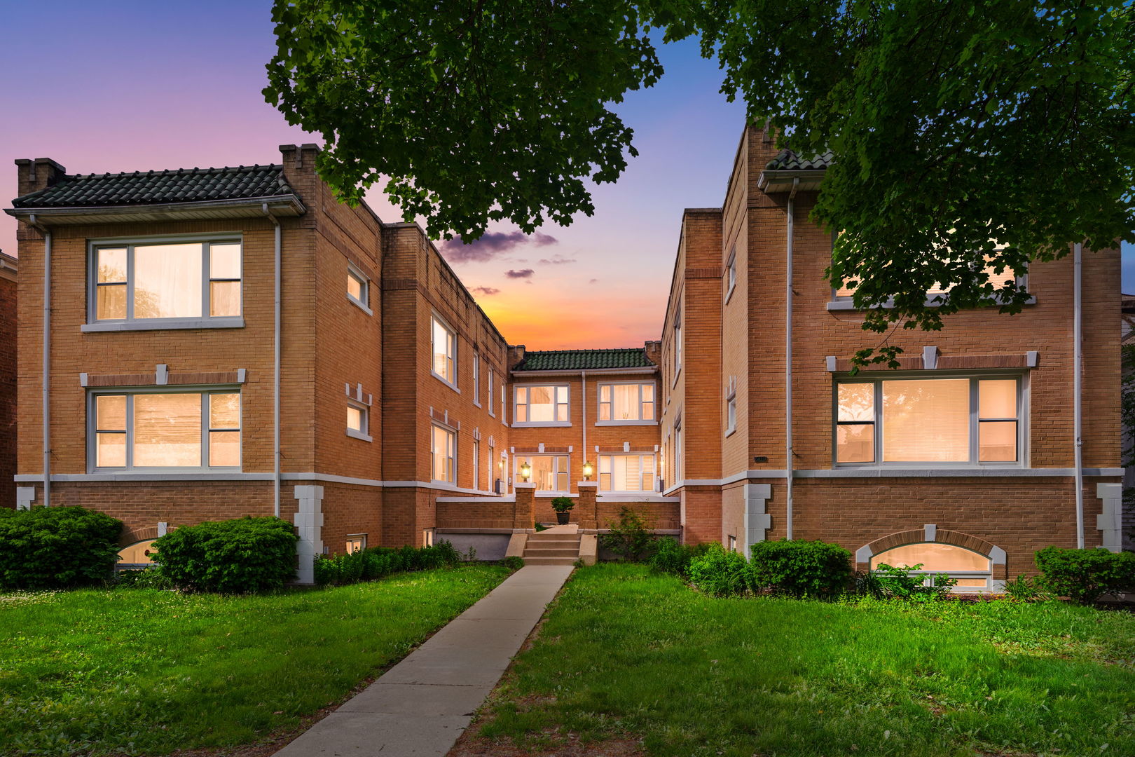 5418 West Windsor Street Chicago IL 60630