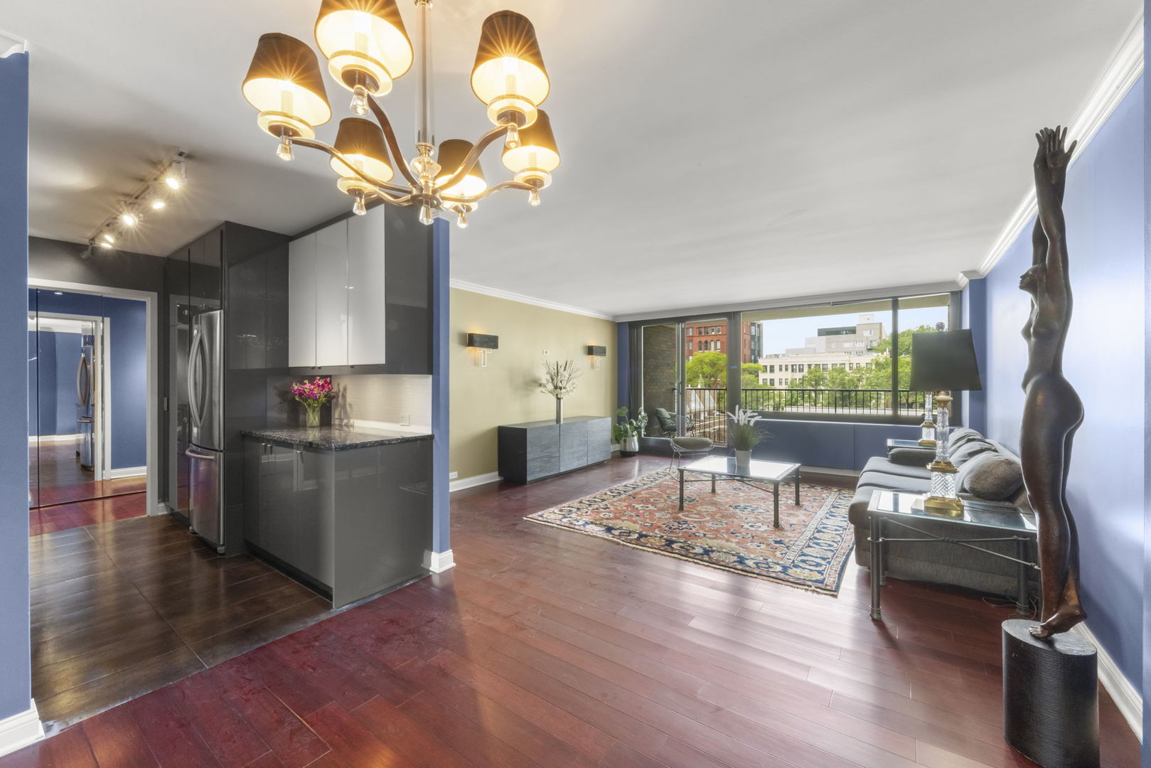 1555 North Sandburg Terrace Chicago IL 60610