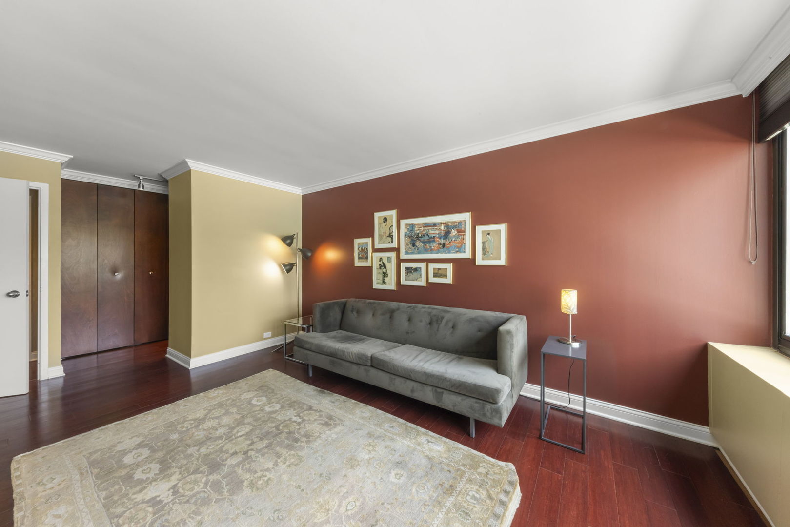 1555 North Sandburg Terrace Chicago IL 60610