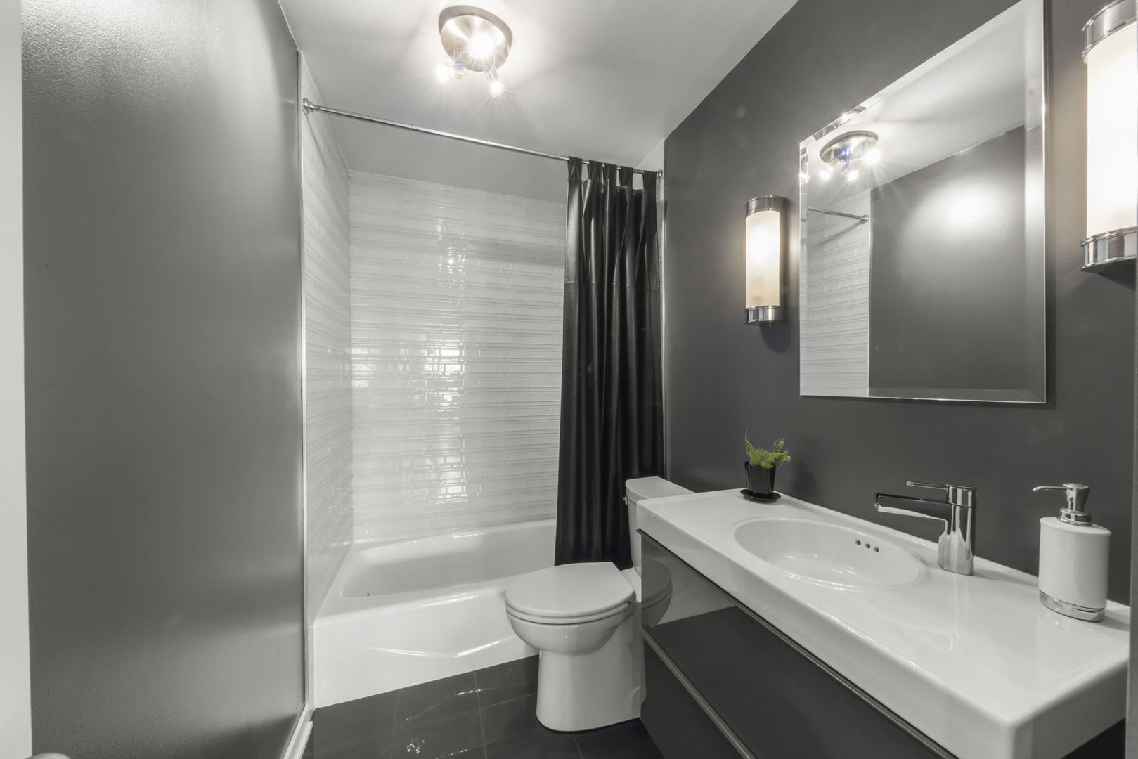 1555 North Sandburg Terrace Chicago IL 60610