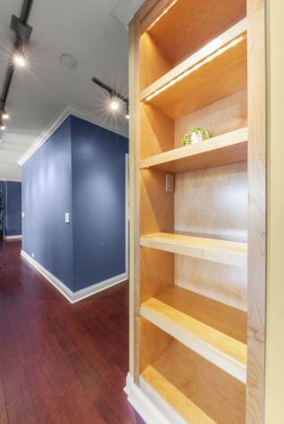1555 North Sandburg Terrace Chicago IL 60610