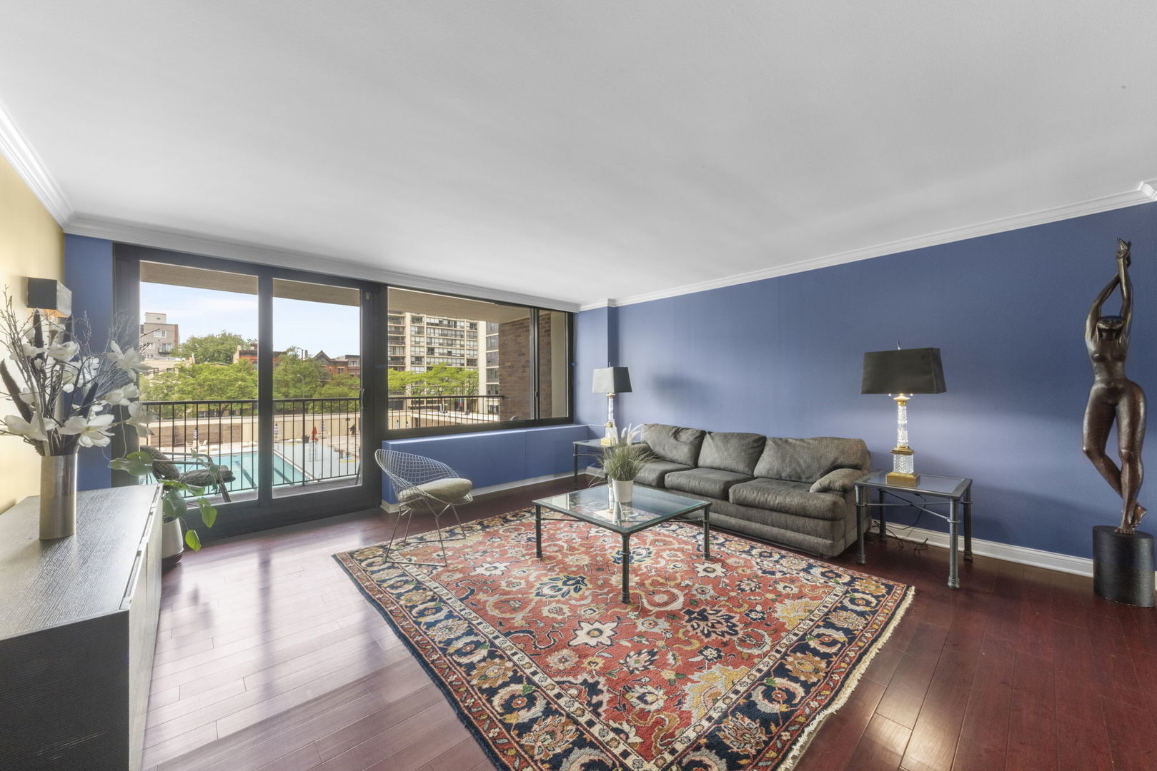 1555 North Sandburg Terrace Chicago IL 60610