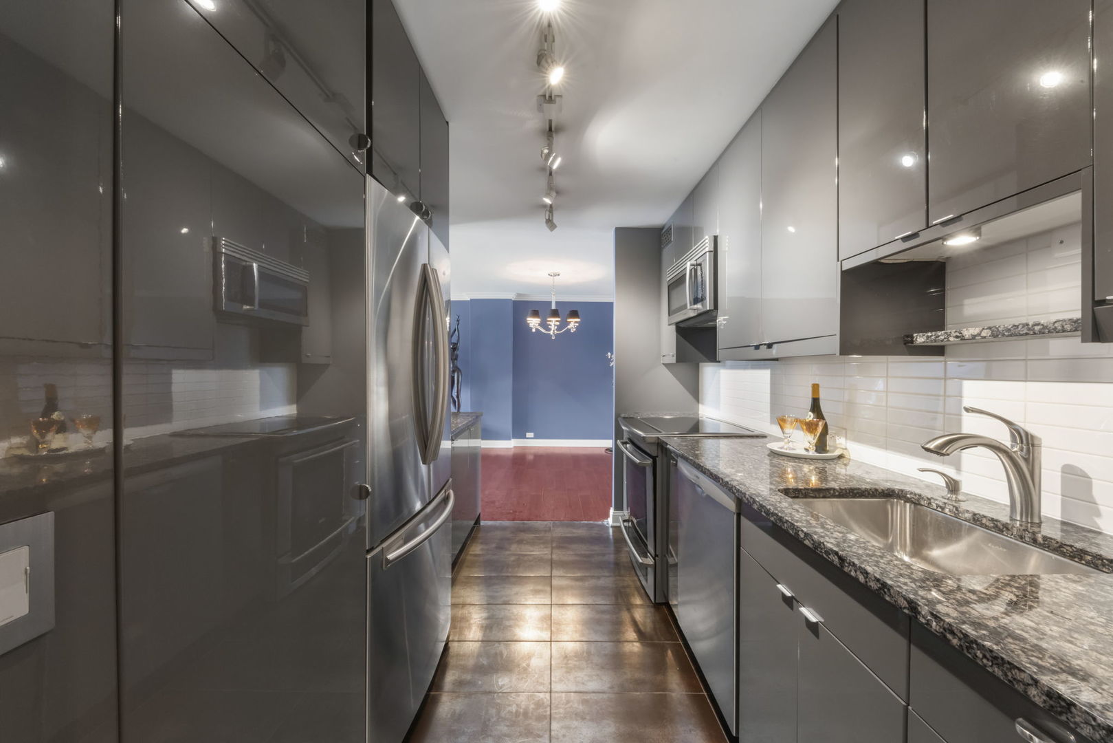 1555 North Sandburg Terrace Chicago IL 60610