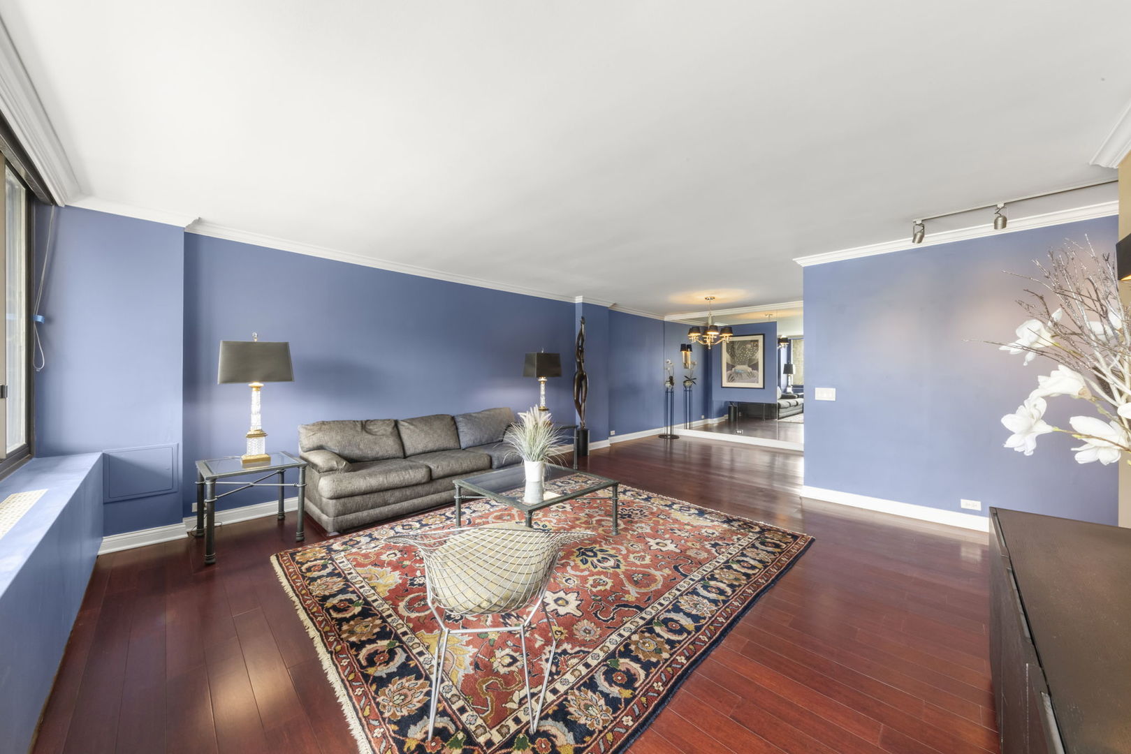 1555 North Sandburg Terrace Chicago IL 60610