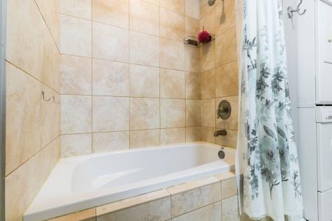 565 Maple Avenue Lisle IL 60532