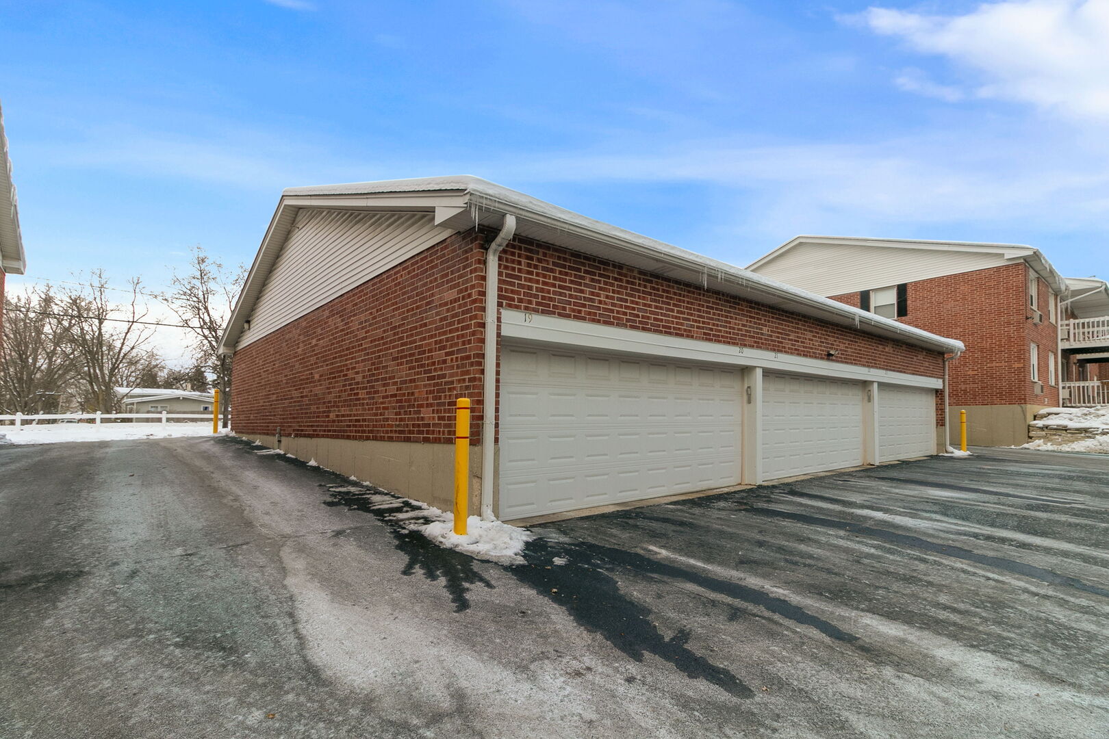 565 Maple Avenue Lisle IL 60532