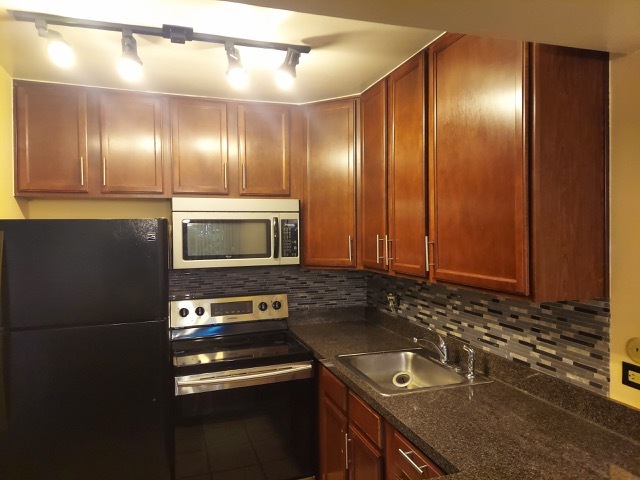 5813 Oakwood Drive Lisle IL 60532