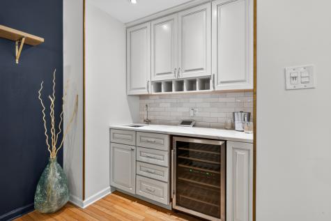 1455 West Wolfram Street Chicago IL 60657