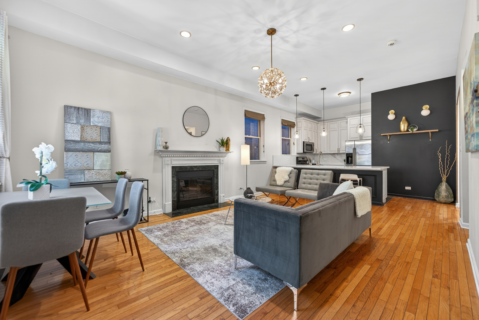 1455 West Wolfram Street Chicago IL 60657