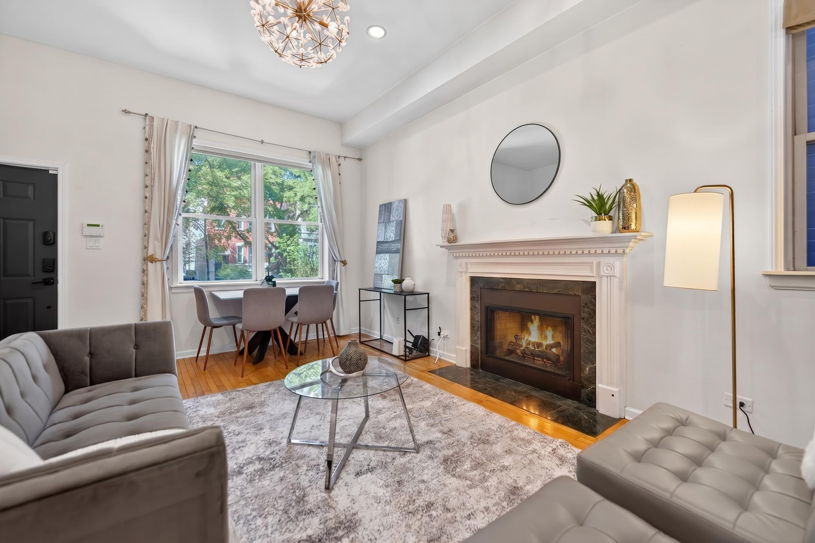 1455 West Wolfram Street Chicago IL 60657