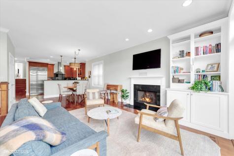 2914 North Sheffield Avenue Chicago IL 60657