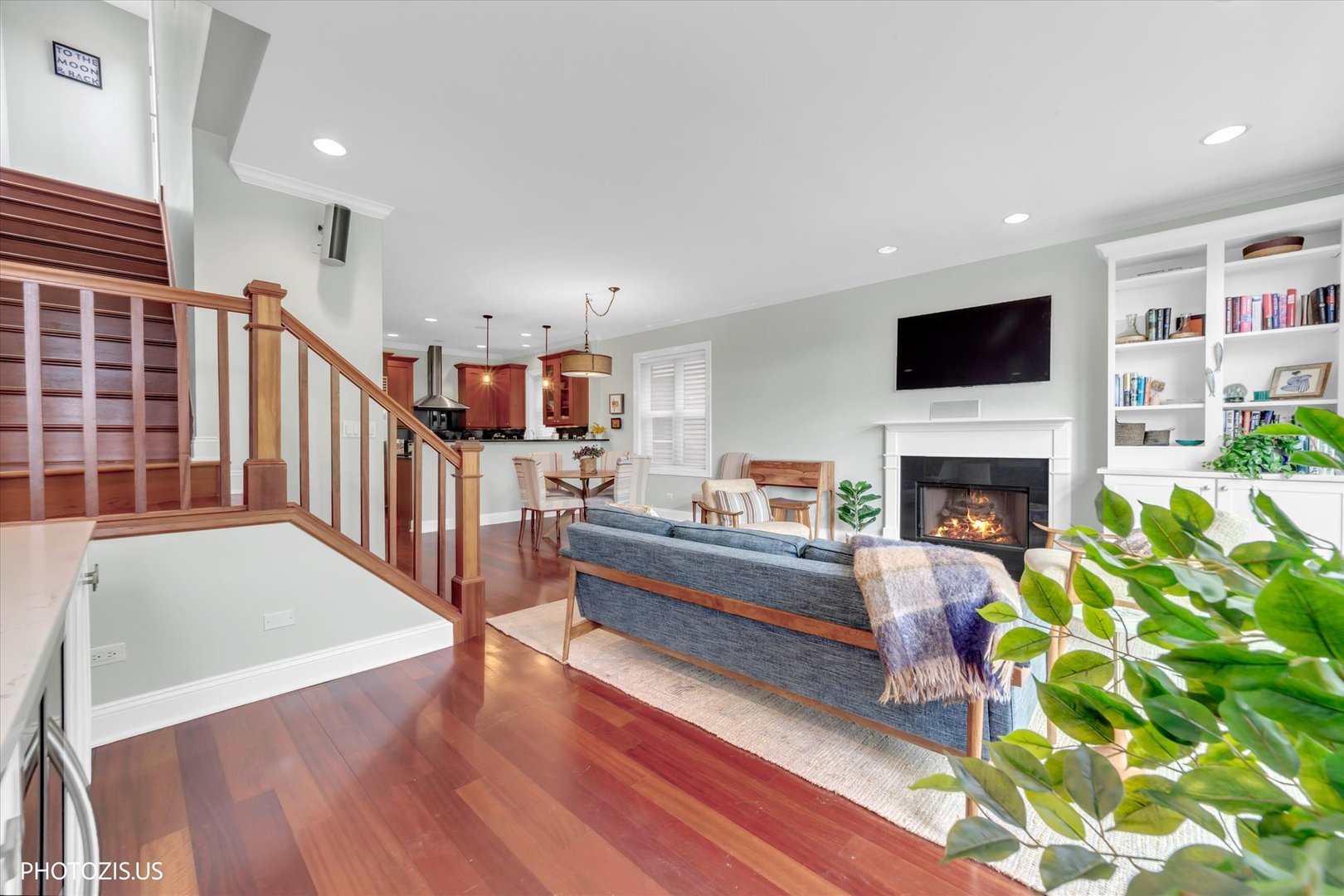 2914 North Sheffield Avenue Chicago IL 60657