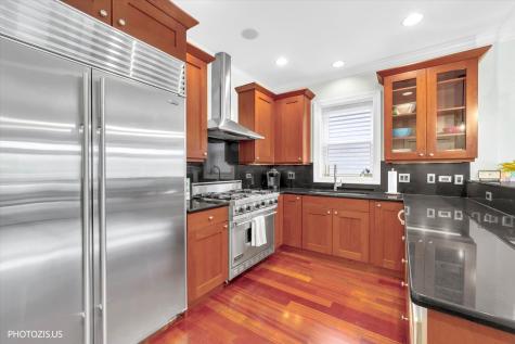 2914 North Sheffield Avenue Chicago IL 60657