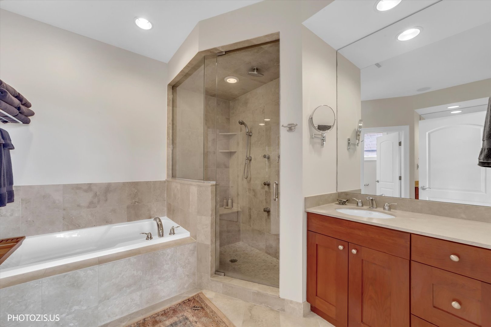 2914 North Sheffield Avenue Chicago IL 60657