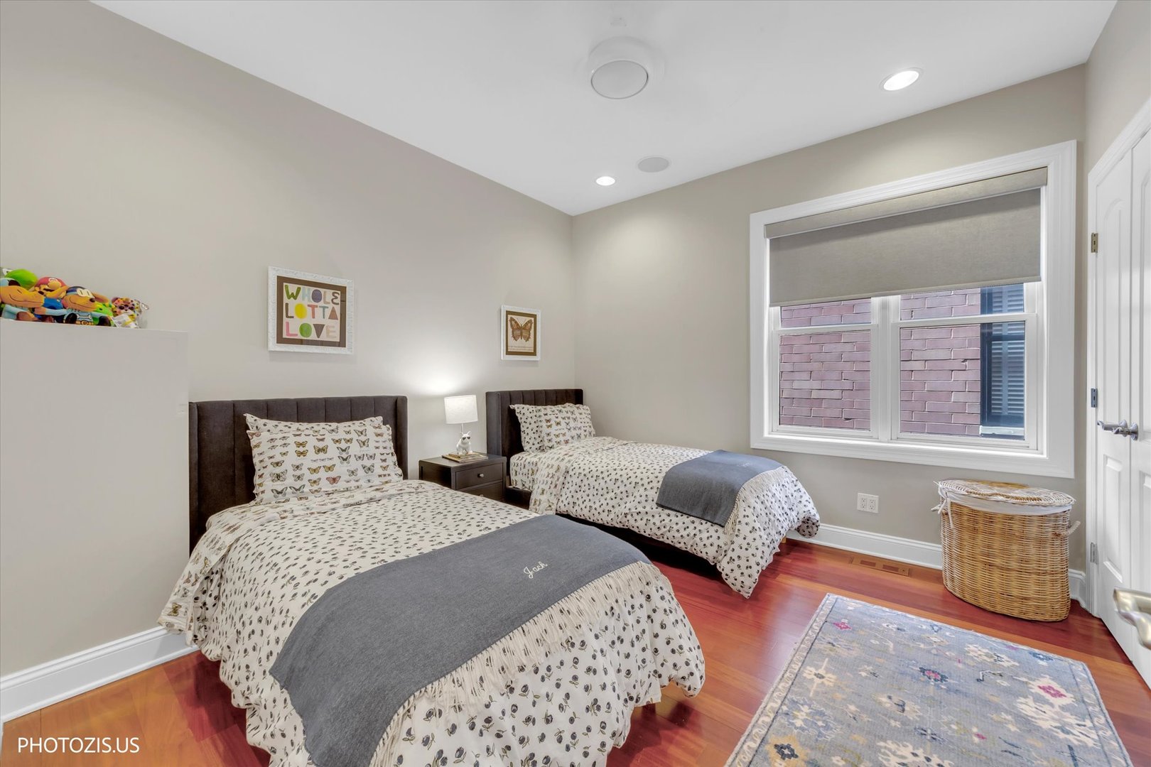 2914 North Sheffield Avenue Chicago IL 60657