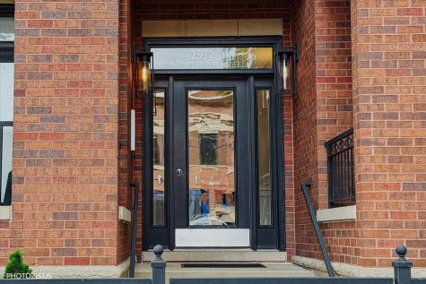2914 North Sheffield Avenue Chicago IL 60657