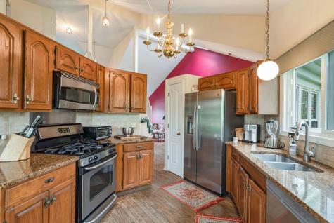145 Willow Parkway Buffalo Grove IL 60089