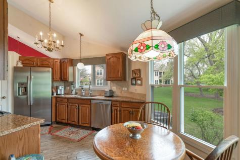 145 Willow Parkway Buffalo Grove IL 60089