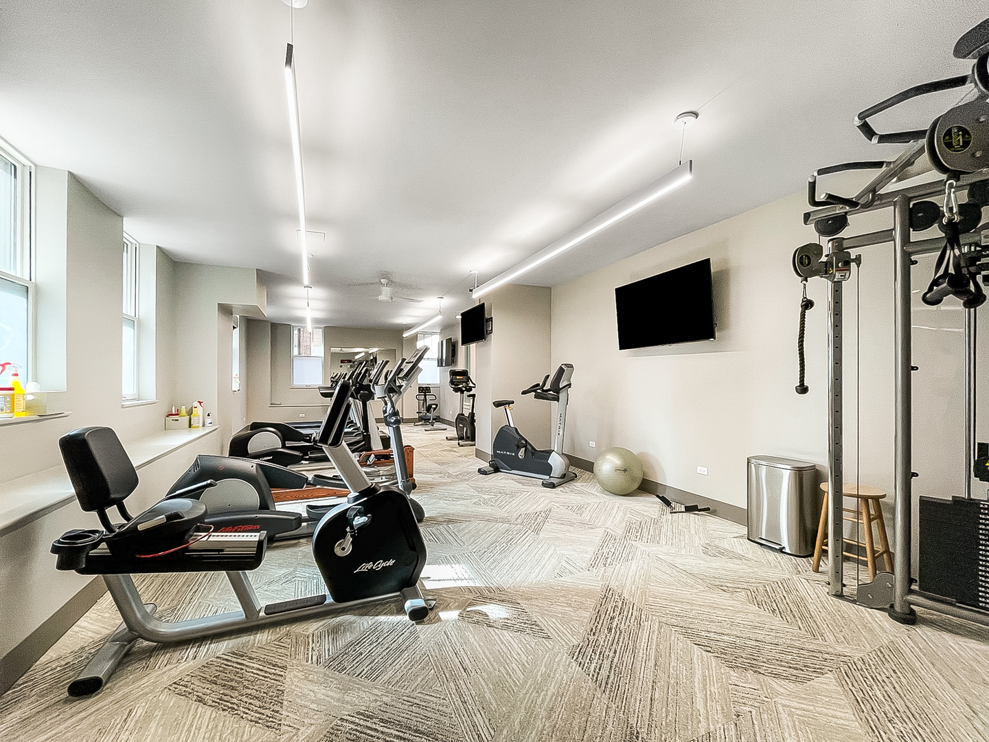 2440 North Lakeview Avenue Chicago IL 60614