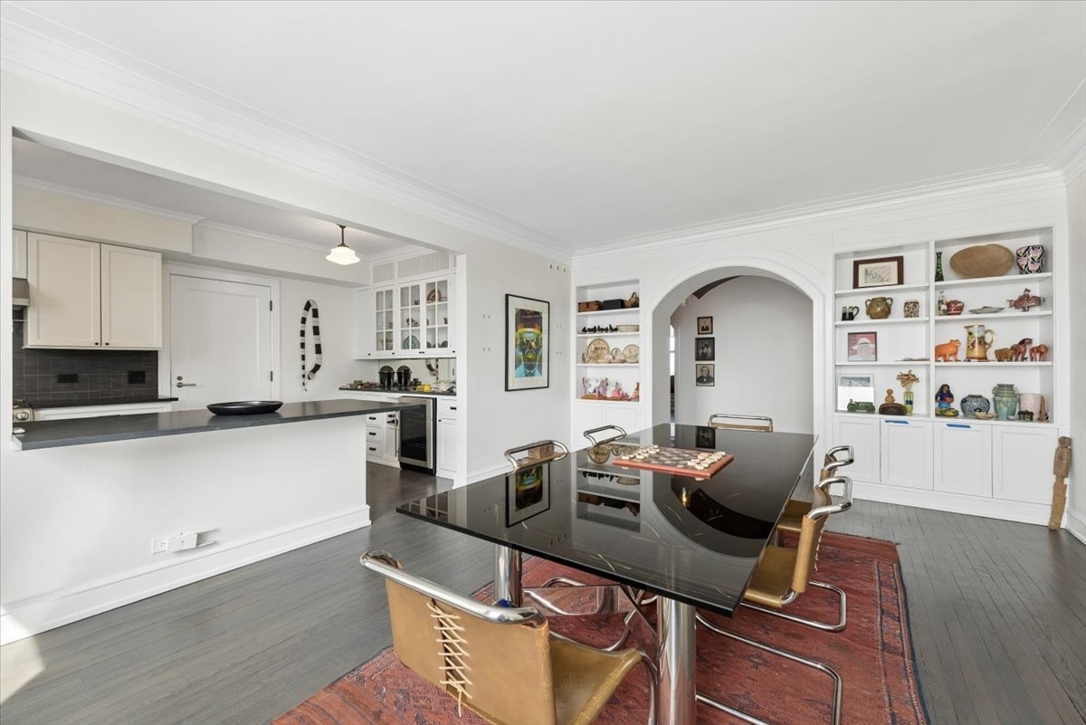 2440 North Lakeview Avenue Chicago IL 60614