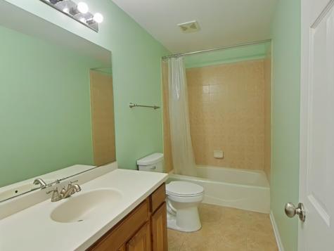 848 Station Boulevard Aurora IL 60504