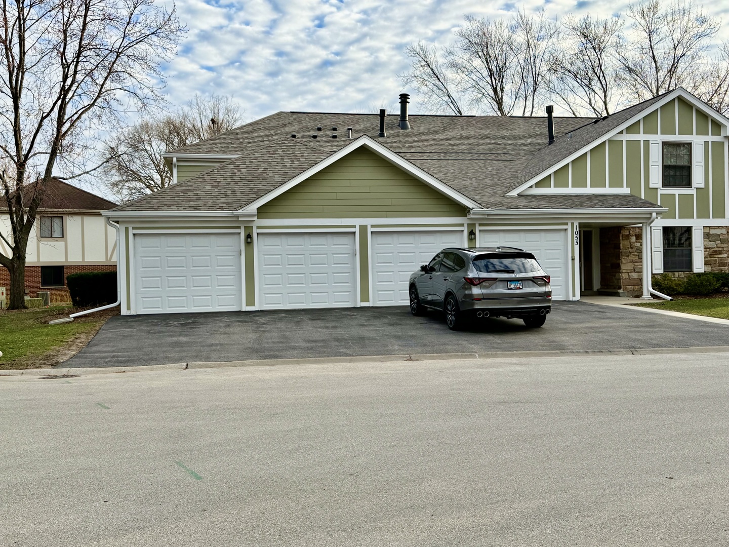 1053 Scanlon Drive Wheeling IL 60090