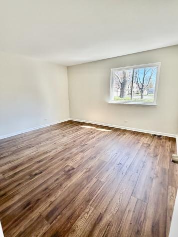 1053 Scanlon Drive Wheeling IL 60090