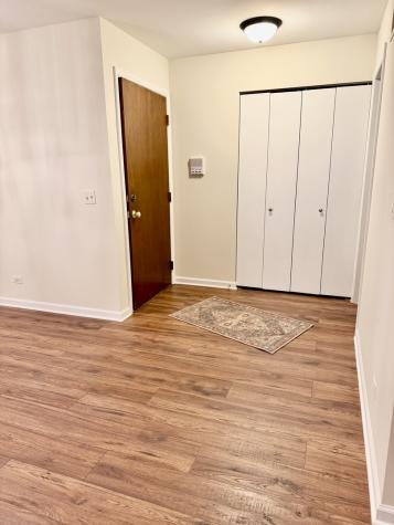 1053 Scanlon Drive Wheeling IL 60090