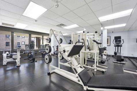 5320 North Sheridan Road Chicago IL 60640
