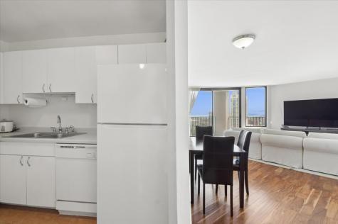 5320 North Sheridan Road Chicago IL 60640