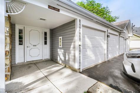 1017 Auburn Lane Buffalo Grove IL 60089