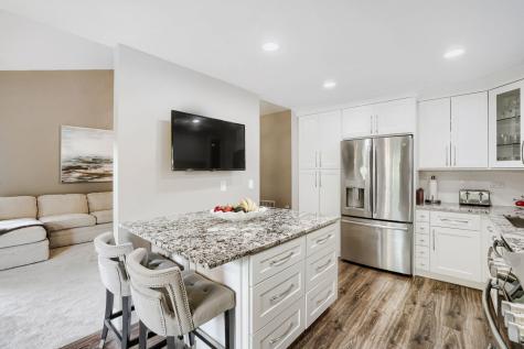 1017 Auburn Lane Buffalo Grove IL 60089