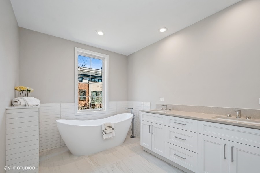 1437 South Prairie Avenue Chicago IL 60605