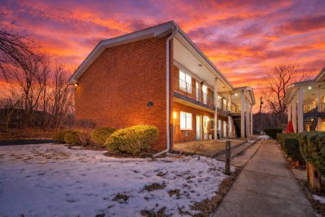 327 North Princeton Avenue Villa Park IL 60181