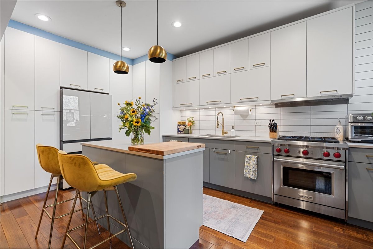 4637 North Paulina Street Chicago IL 60640