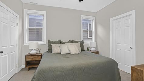 1131 West Wolfram Street Chicago IL 60657
