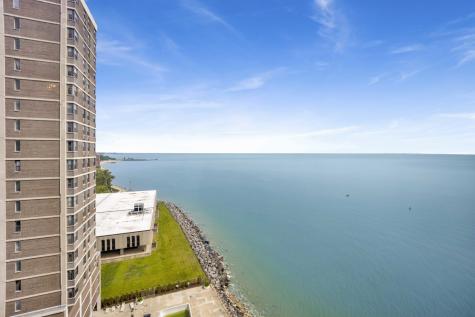 6301 North Sheridan Road Chicago IL 60660
