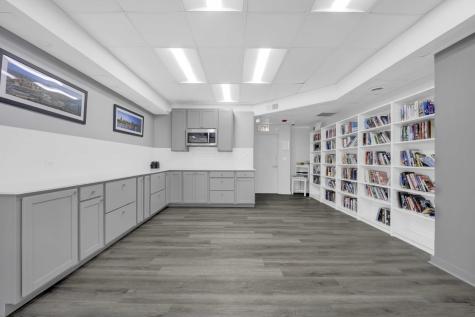 6301 North Sheridan Road Chicago IL 60660