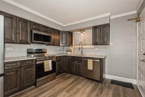 1212 Whispering Hills Court Naperville IL 60540