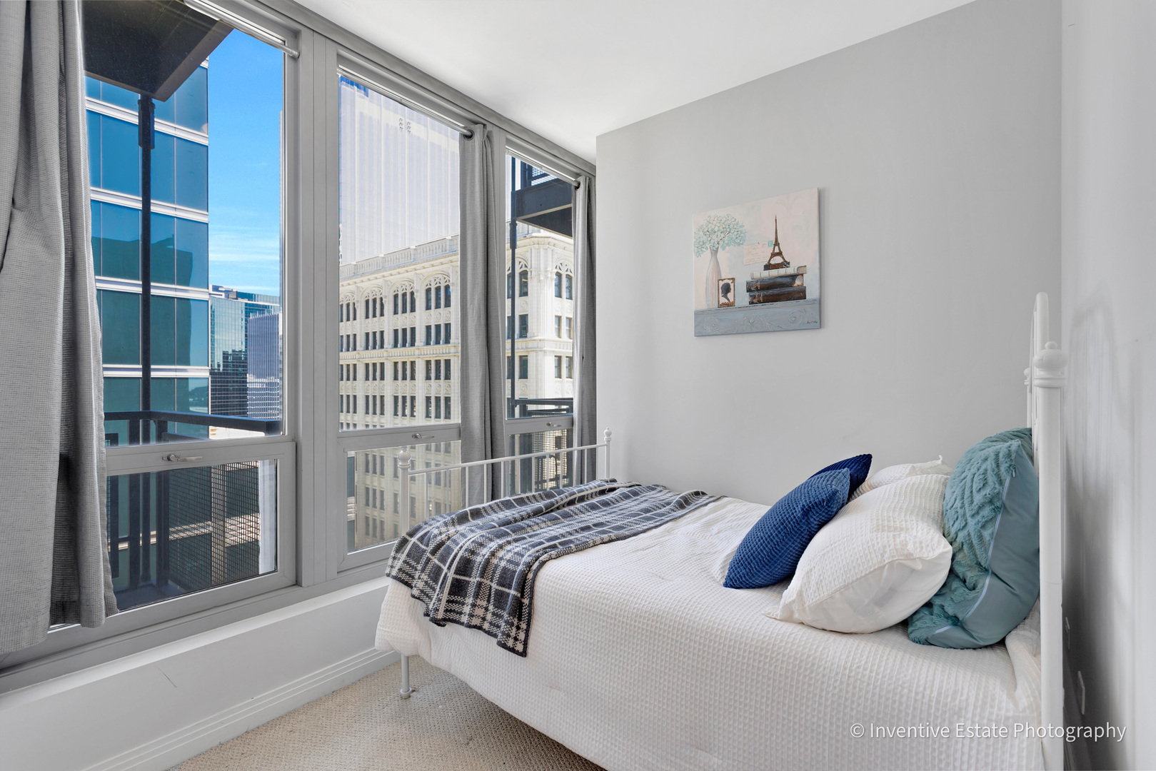 565 West Quincy Street Chicago IL 60661