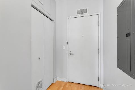 565 West Quincy Street Chicago IL 60661