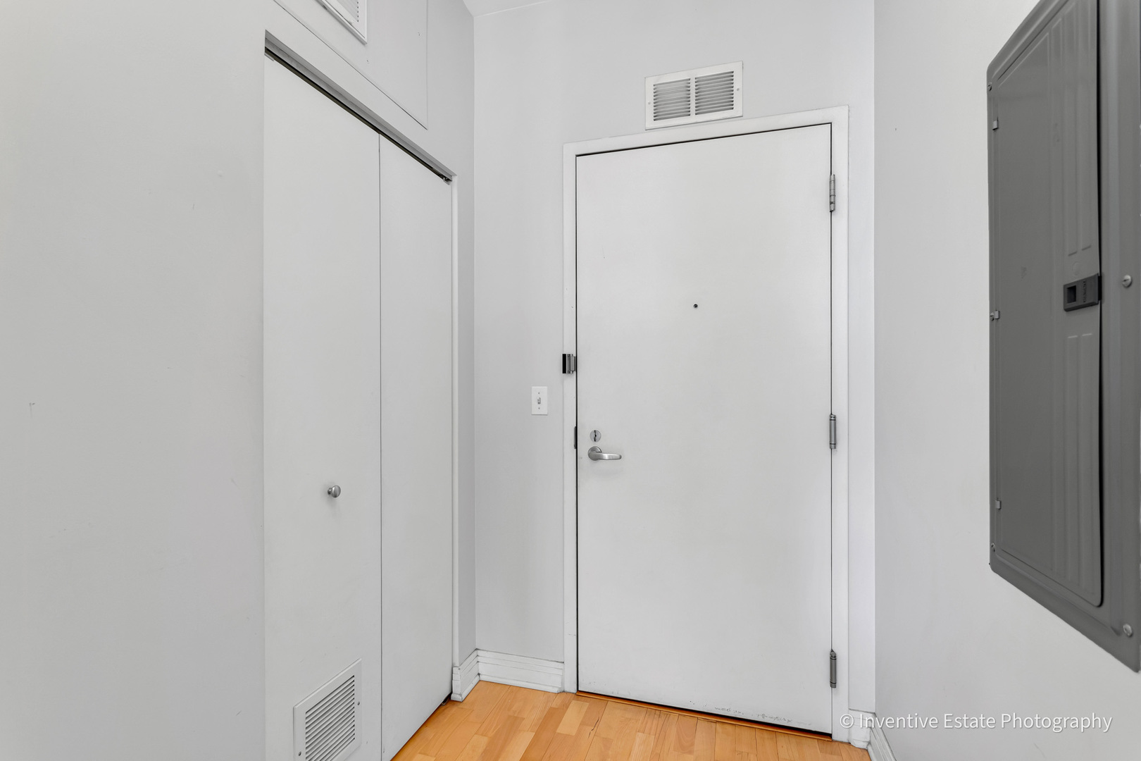 565 West Quincy Street Chicago IL 60661