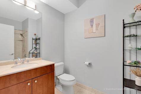 565 West Quincy Street Chicago IL 60661